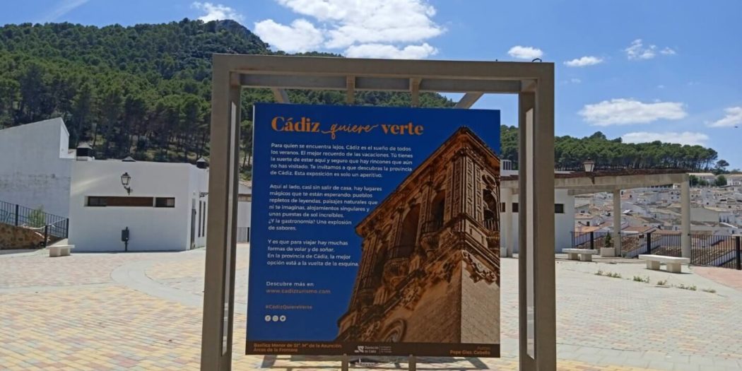 Imagen de la exposición 'Cádiz Quiere Verte' durante el inicio de su recorrido del año 2023, en San José del Valle